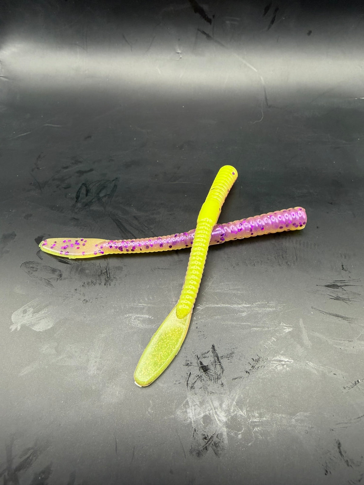 Paddle Tail Worm #6 The Gentleman (optional) tail - None image