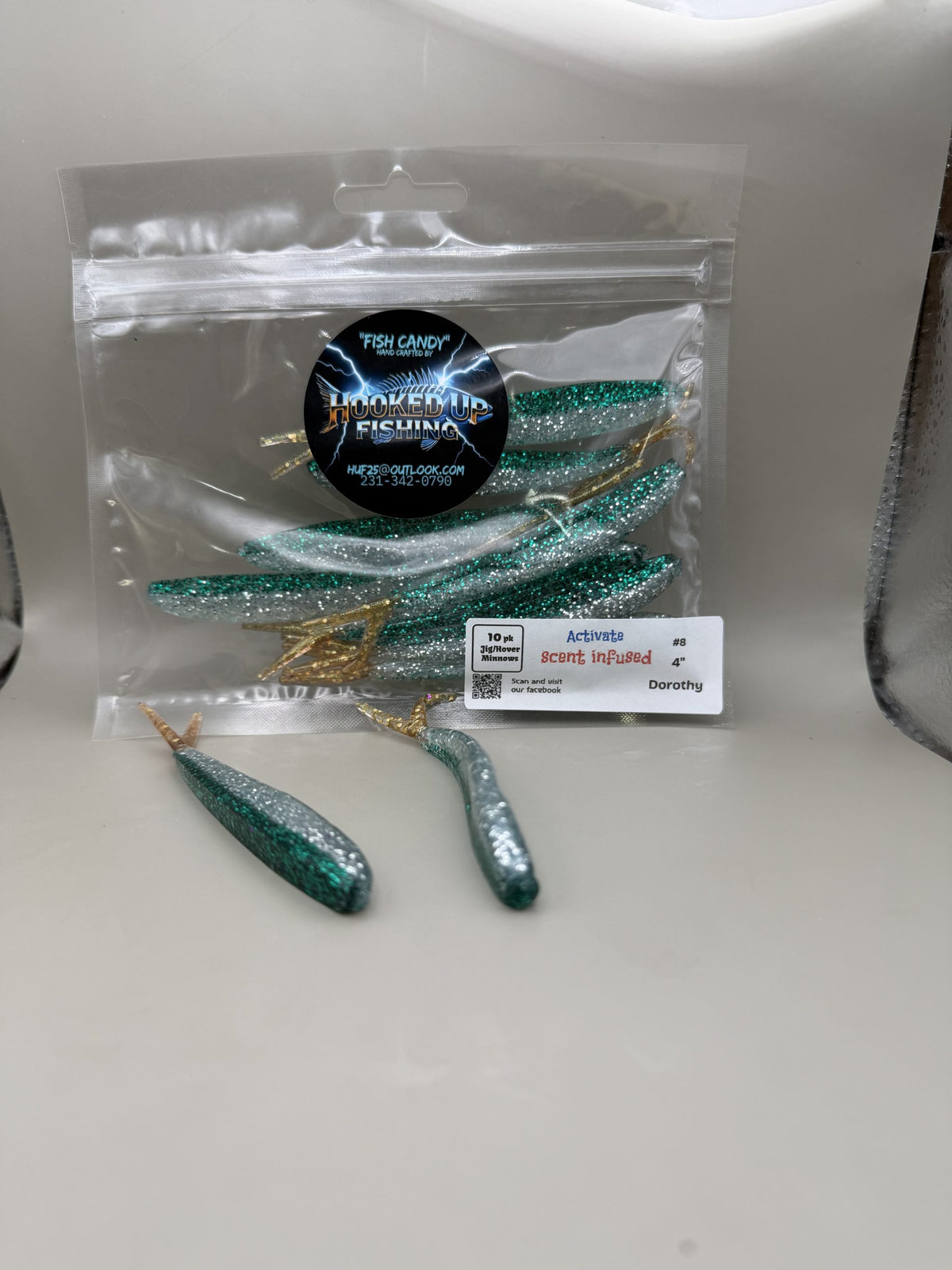 Jigging Minnow 4" #8 Dorothy (Optional) Tail - Gold image